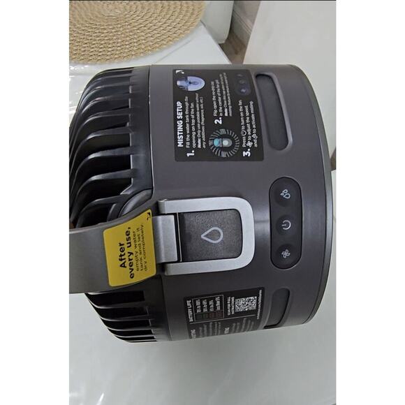 Shark FlexBreeze HydroGo Ultra-Powerful Portable Fan Mists Indoors and Outdoors - Picture 5 of 8